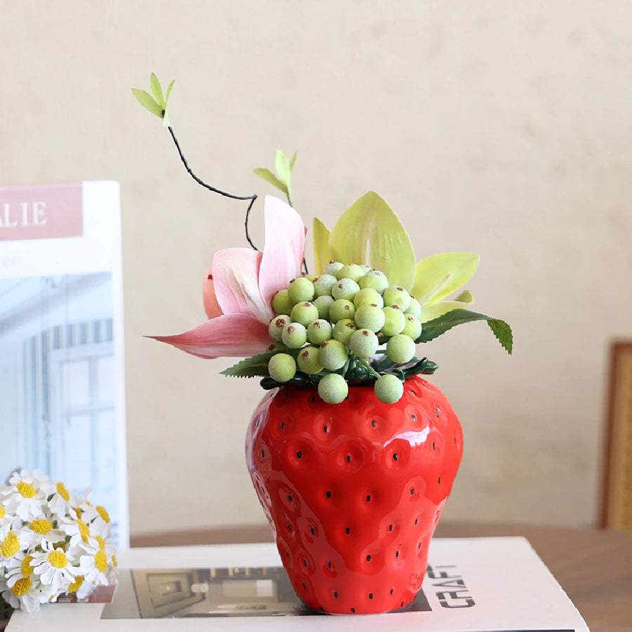 Strawberry Vase, Ceramic Fruit Shaped Vase, Home Decoration, New Year Decoration Vase